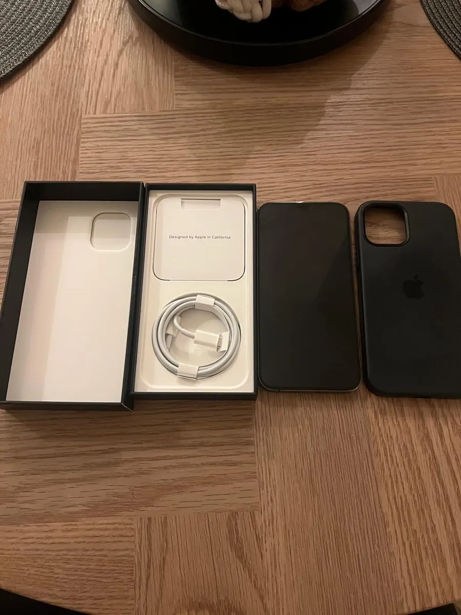 iPhone 12 Pro - Image 1