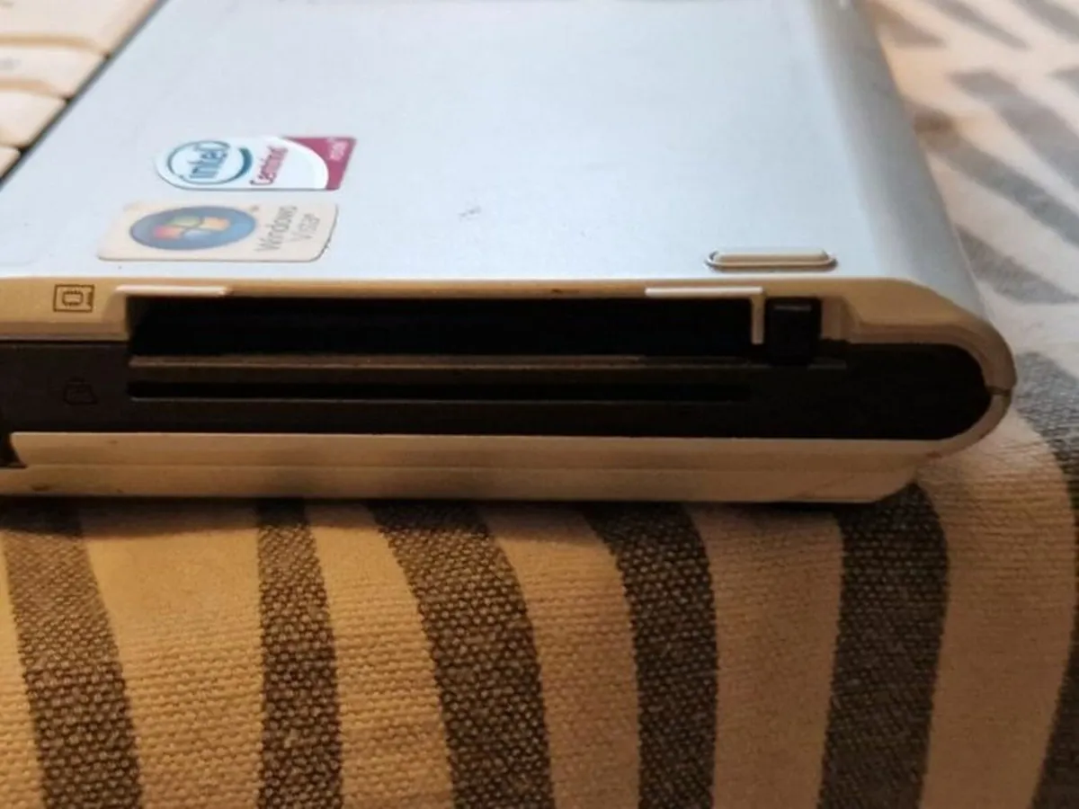 Fujitsu Lifebook T Series Laptop, Windows 10, 2GB - Image 3