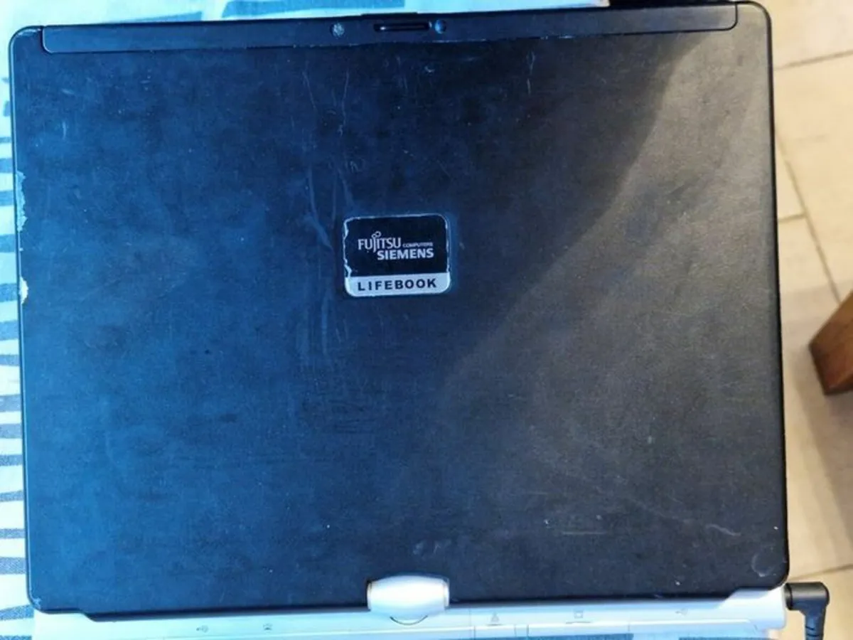 Fujitsu Lifebook T Series Laptop, Windows 10, 2GB - Image 4
