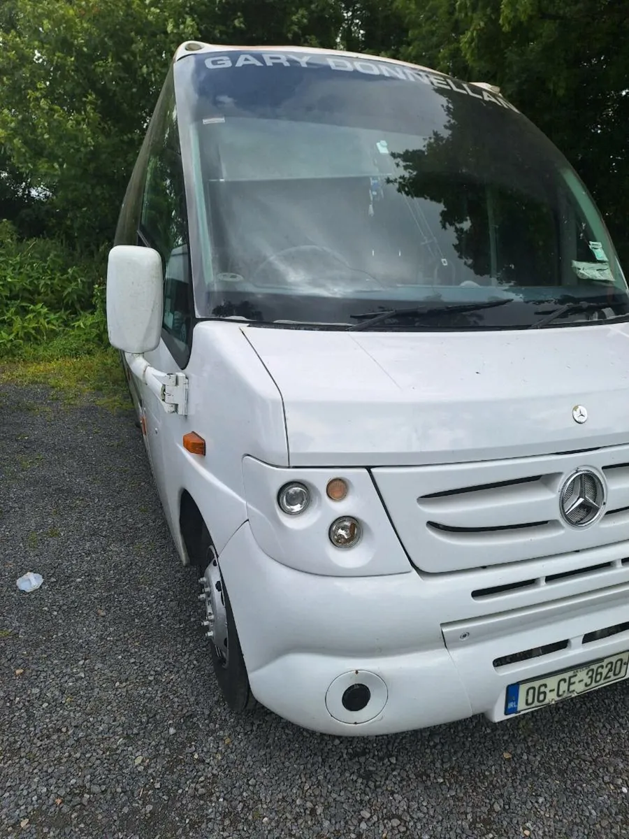 Mercedes  Reada bus - Image 1