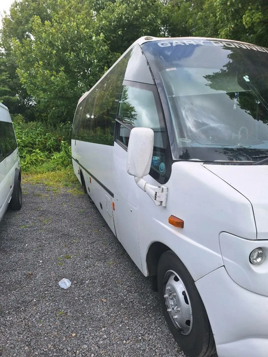 Mercedes  Reada bus - Image 2