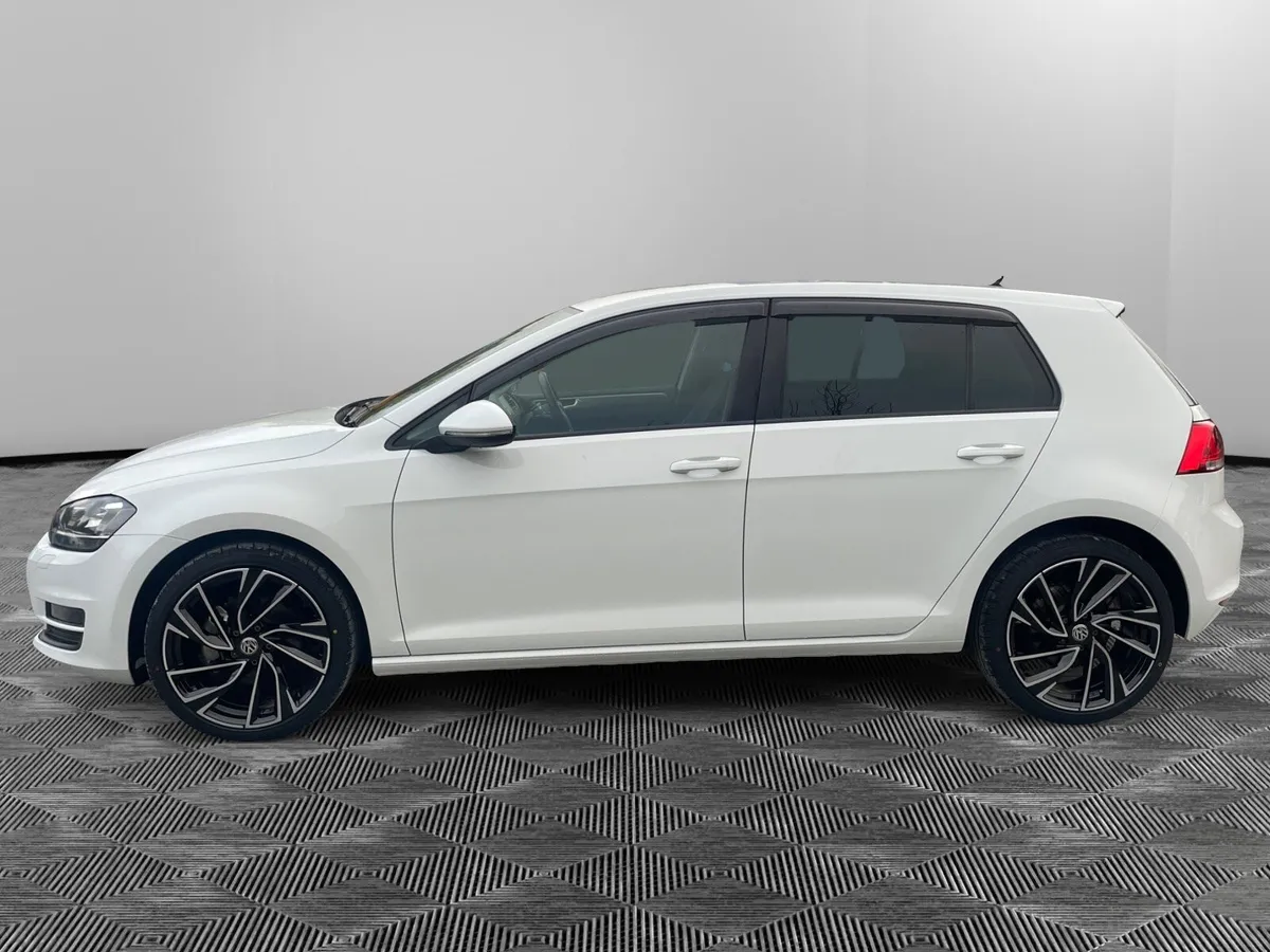 VW Golf - Comfortline DSG / Low KM - Image 2