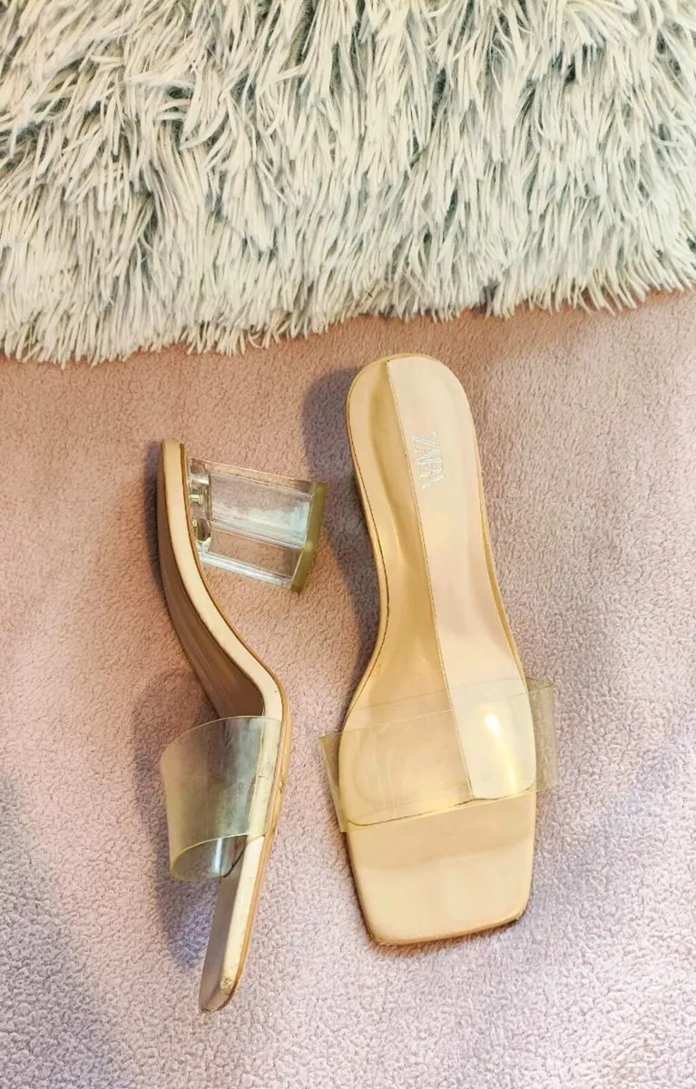 Zara Women Vinyl Mules with Methacrylate Heels Siz - Image 2