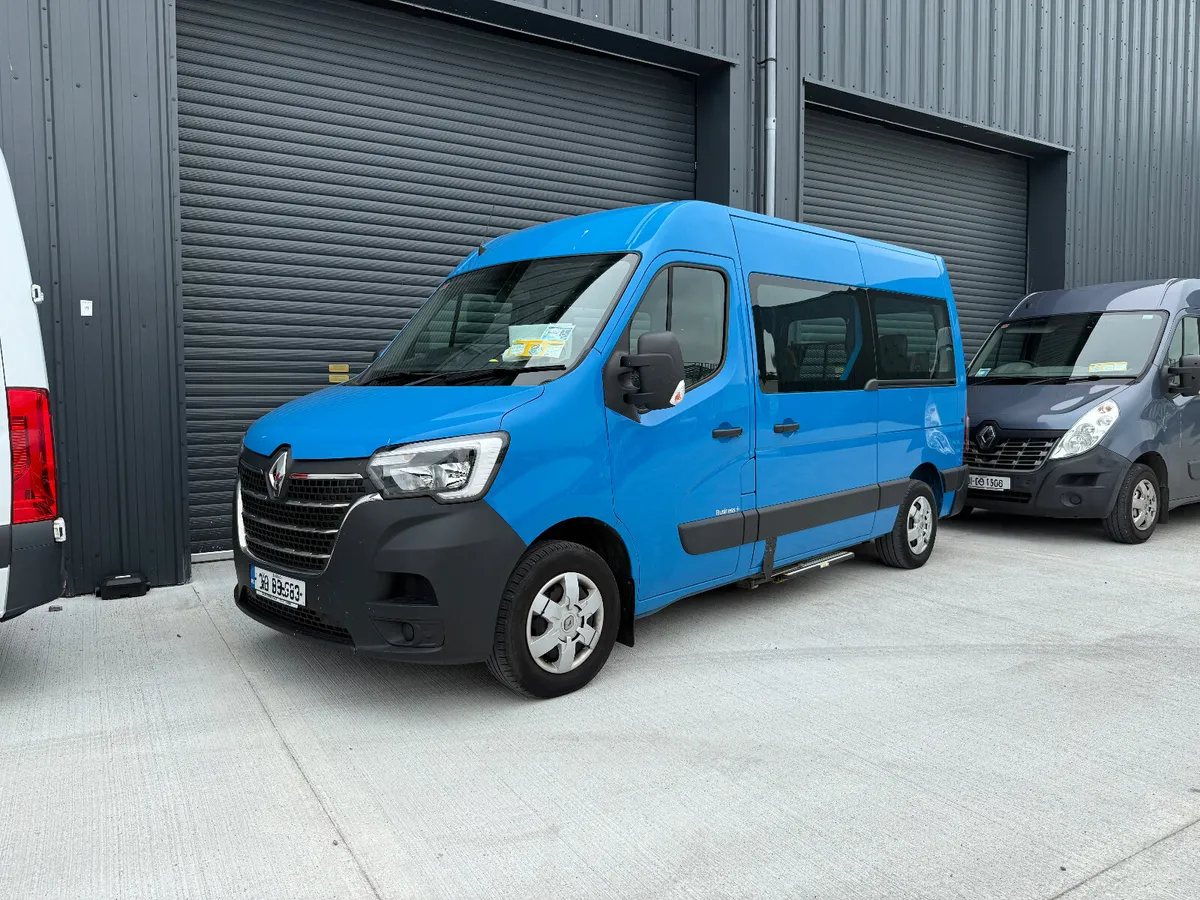 Wheelchair Accessible Renault Master’s - Image 2