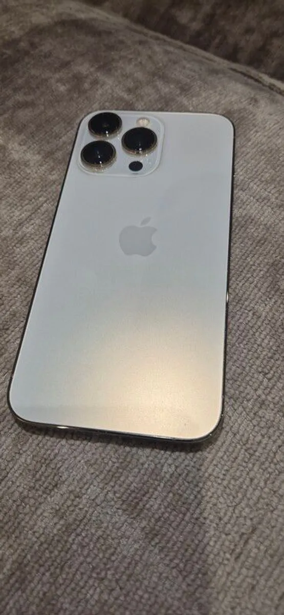iphone 13 Pro - Image 1