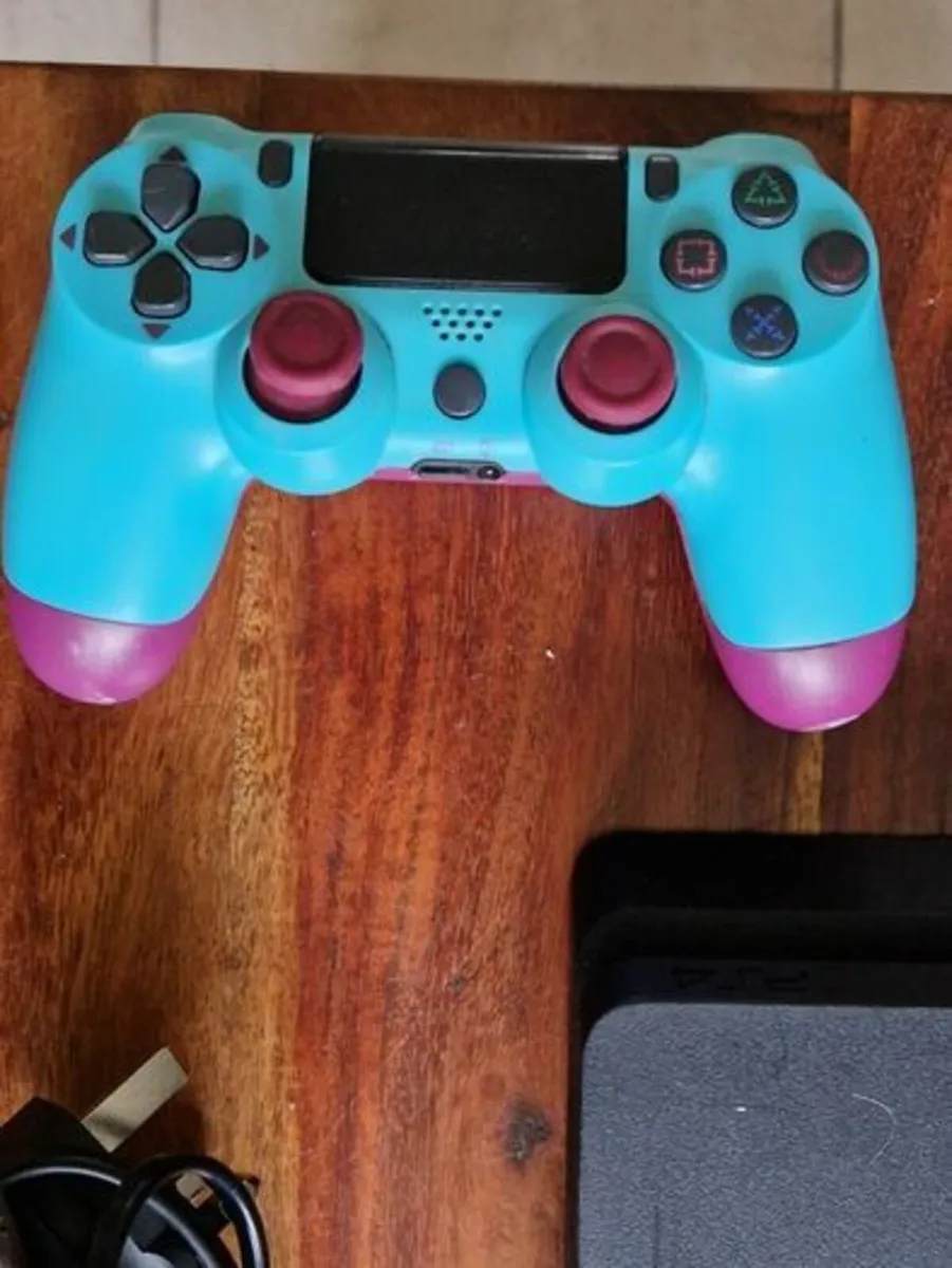 Playstation 4, Power & HDMI Cables, 2 Controllers - Image 4