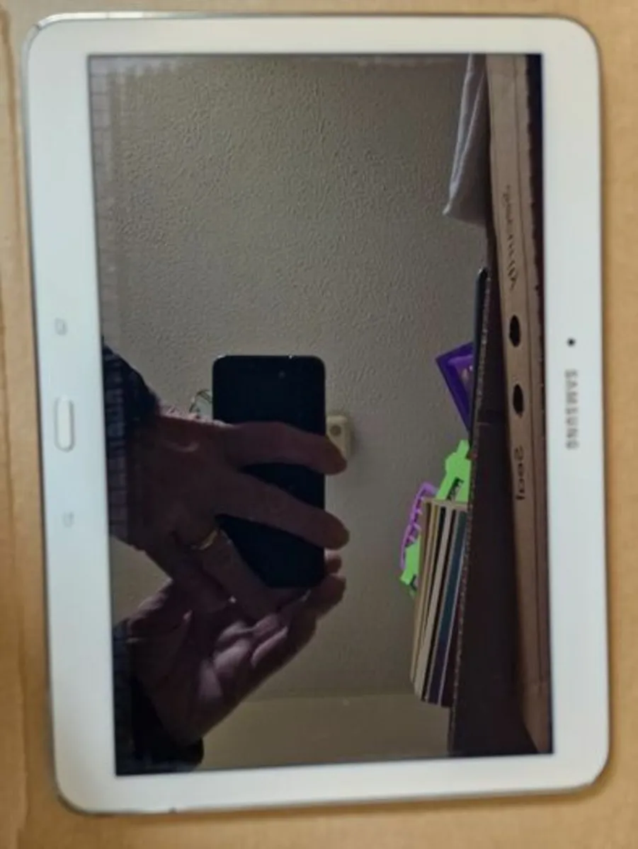 Samsung Galaxy Tab 4 Tablet, Live Demo Unit, 16GB - Image 4
