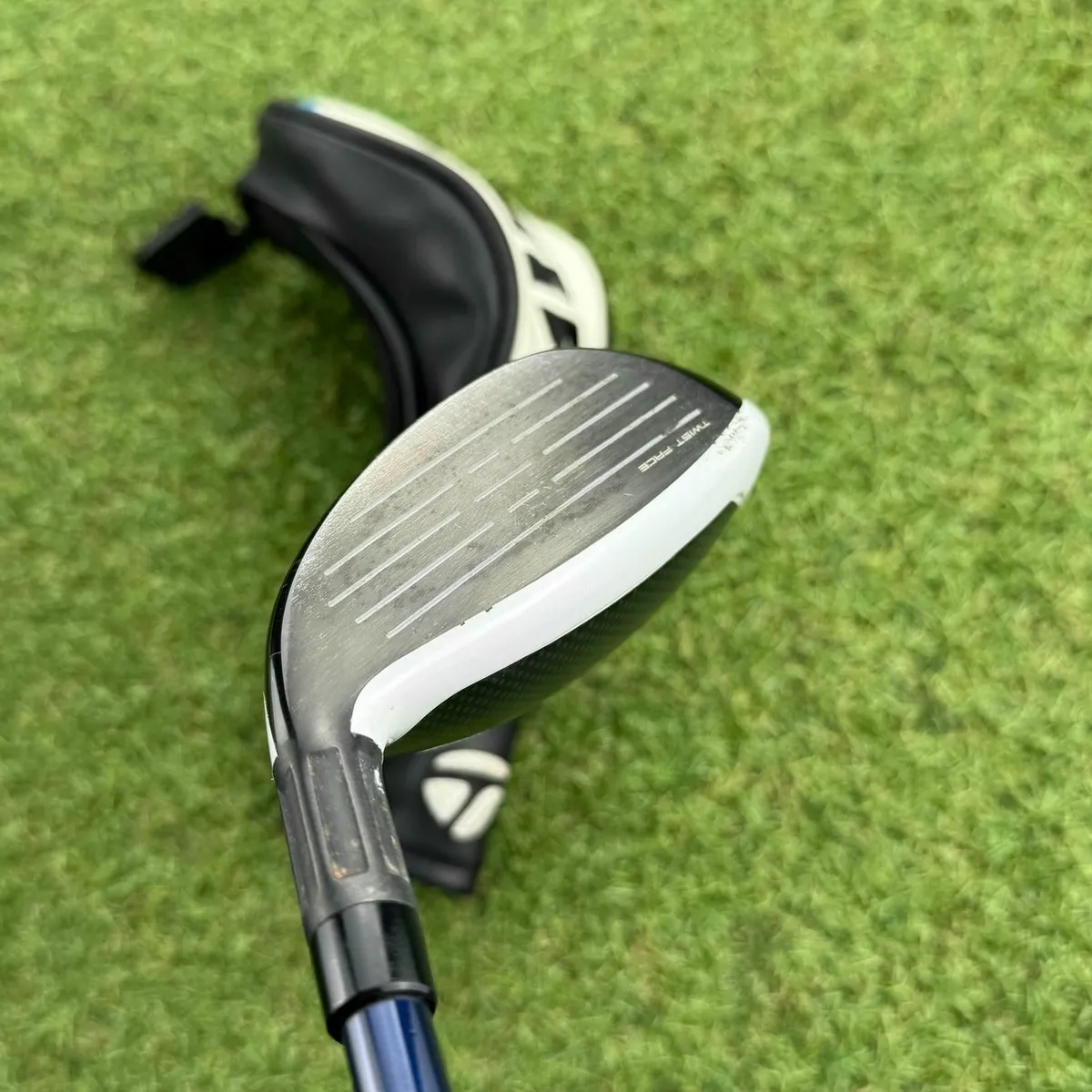 Taylormade Sim 2 Max Hybrid / #3 19° / Stiff - Image 4