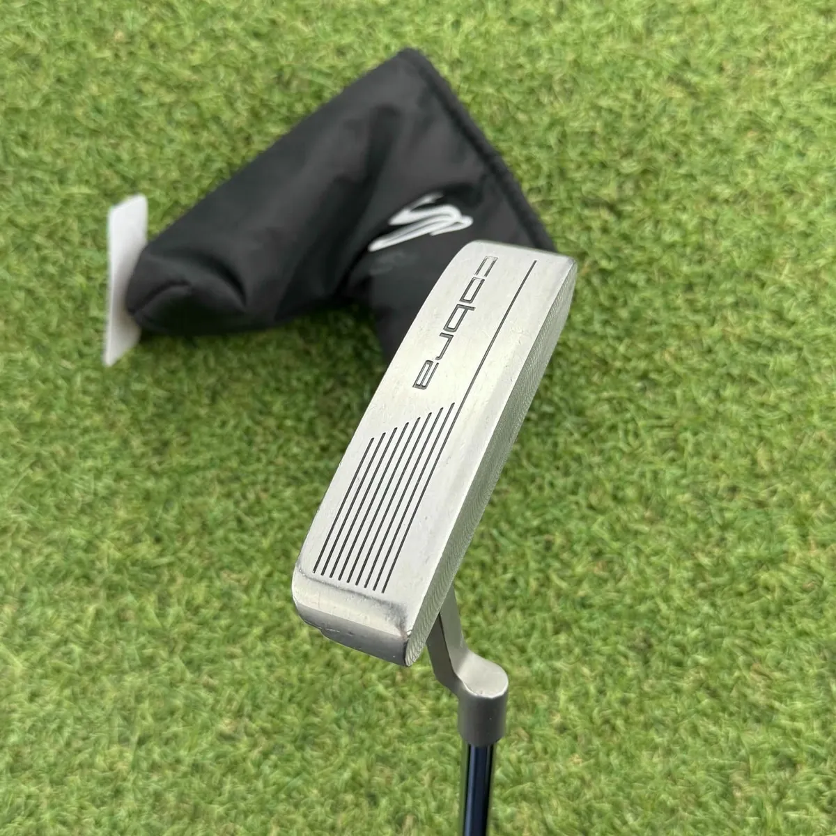 Cobra Fly XL Putter / 34.5″ - Image 2