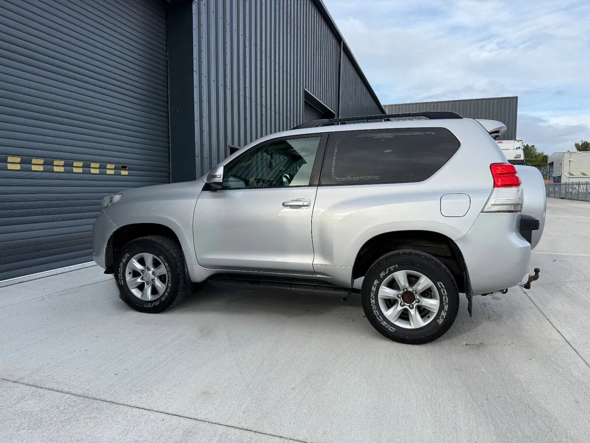 Toyota Land Cruiser 2013 - Image 3