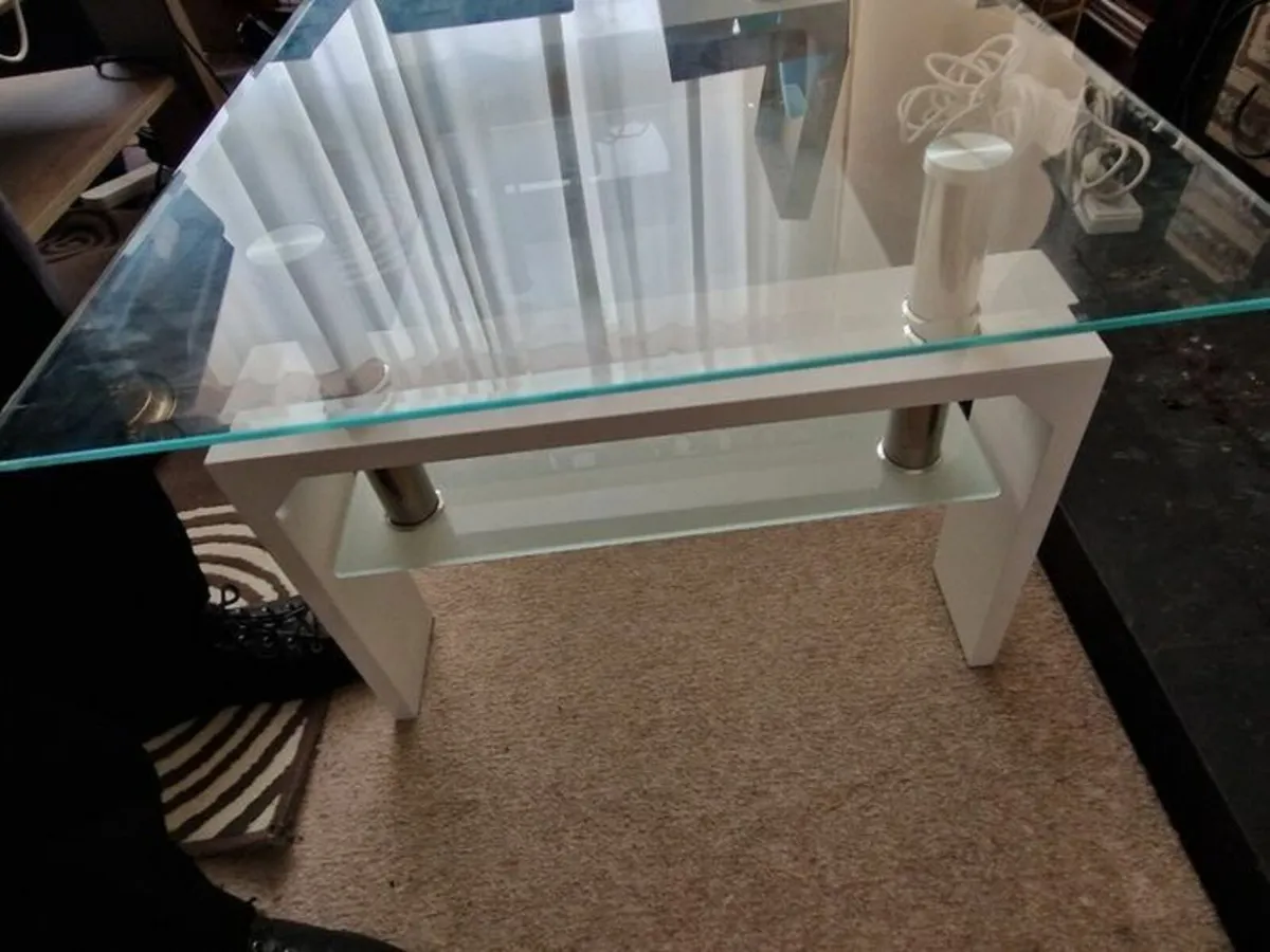 Beautiful Glass Coffee Table - Image 1