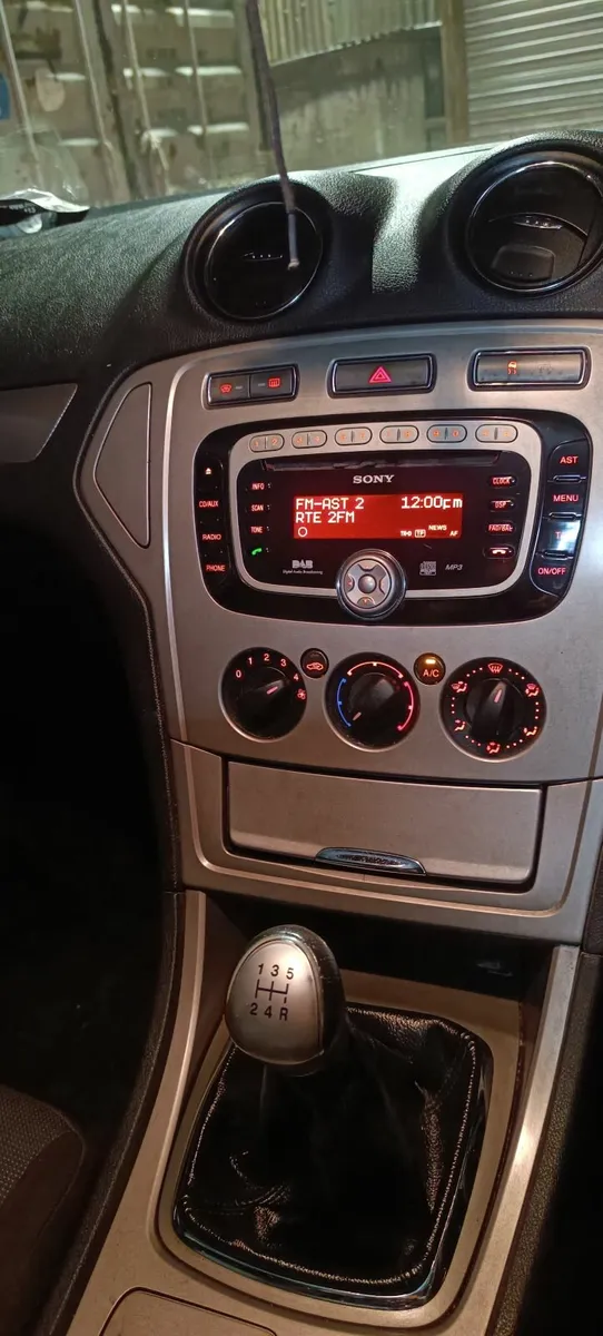 Ford Mondeo 2009 - Image 4
