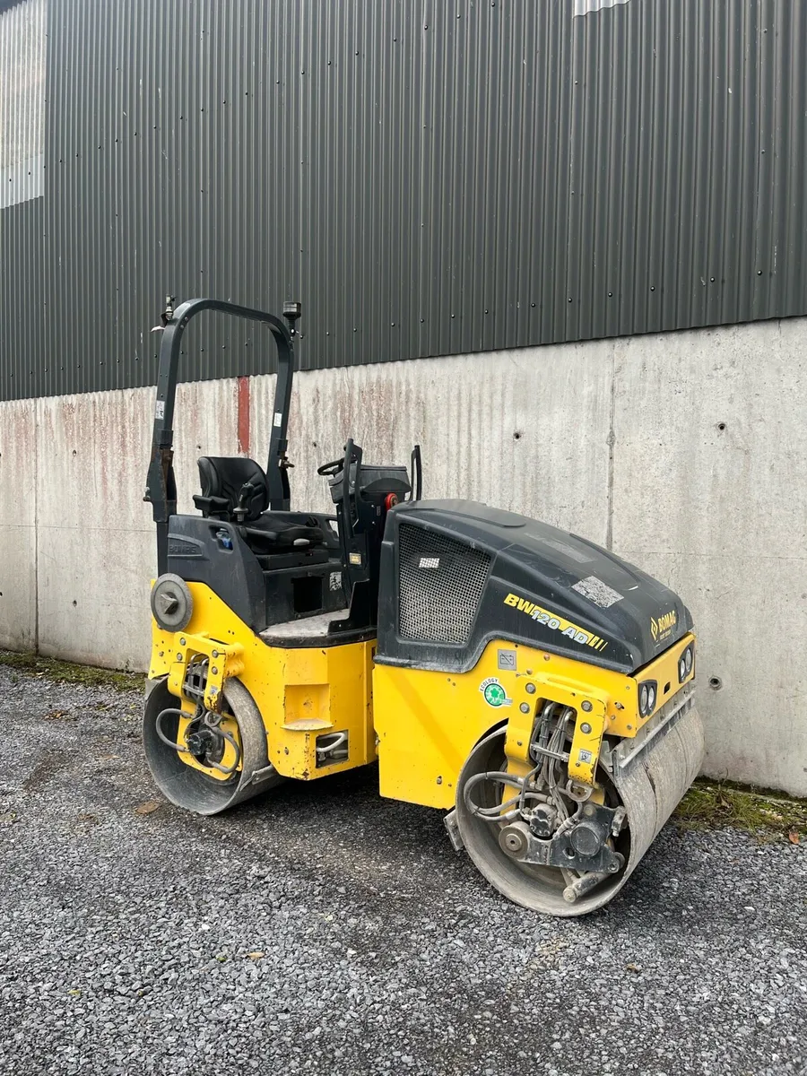 Bomag 120 for hire - Image 1