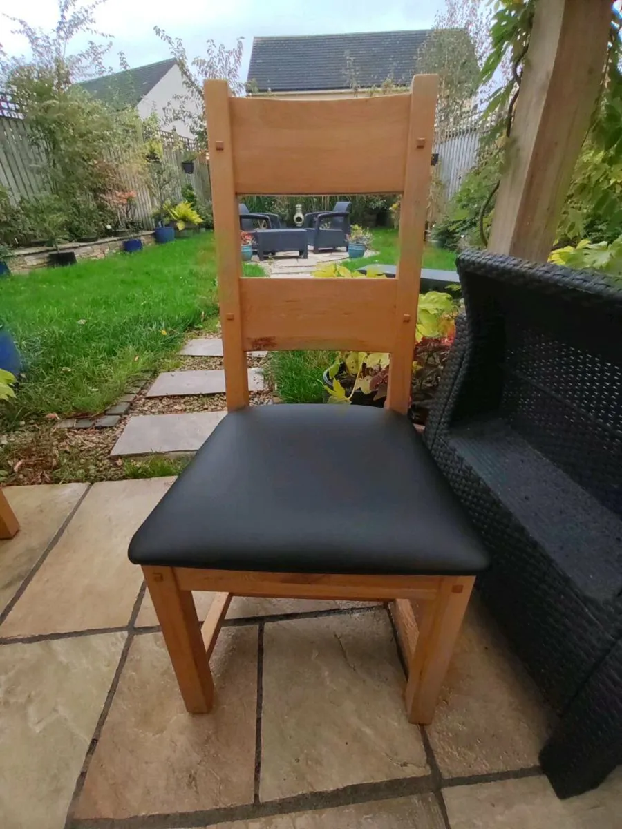 6 kitchen dining chairs - Image 1