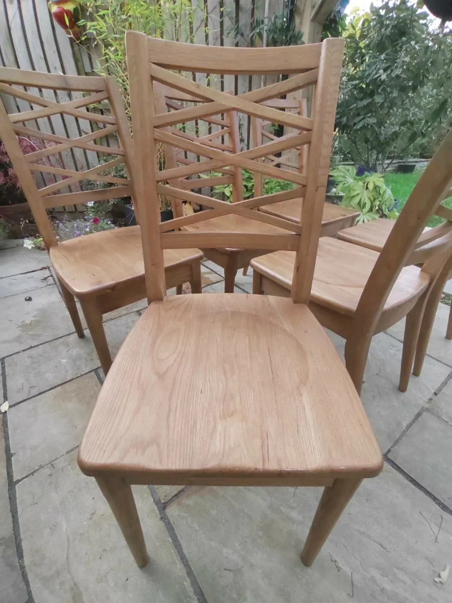 6 oak chairs - Image 1