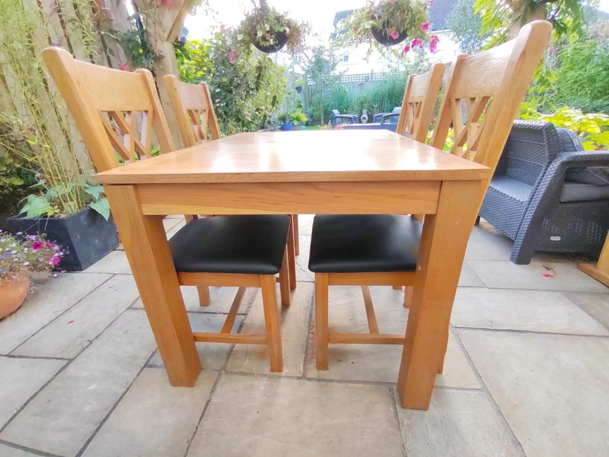 Kitchen dining table - Image 2