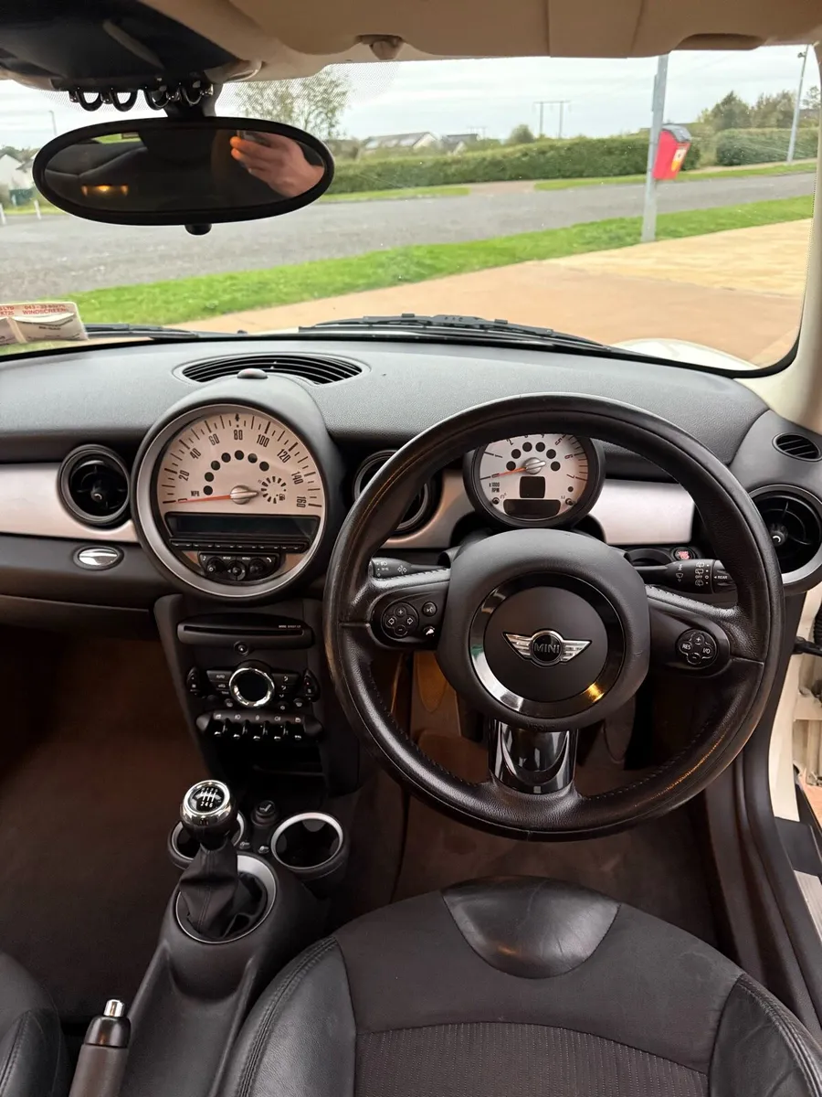 2011 Mini Cooper D 1.6 2 door Low Miles - Image 4