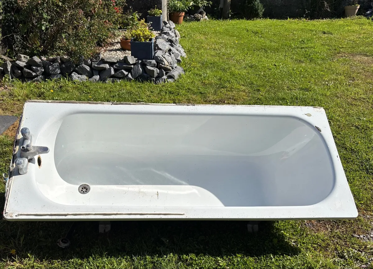 tub needs new home