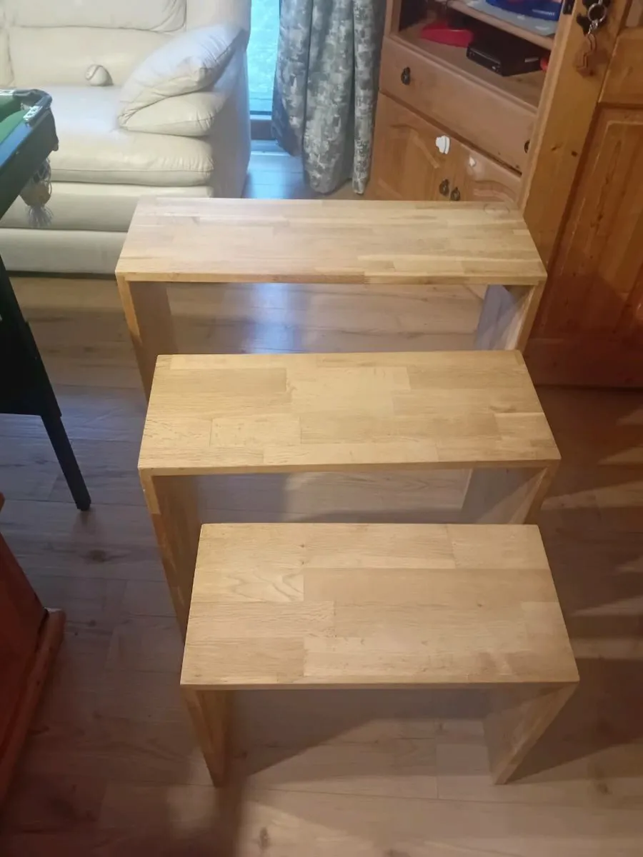Nest of tables solid wood/oak - Image 3