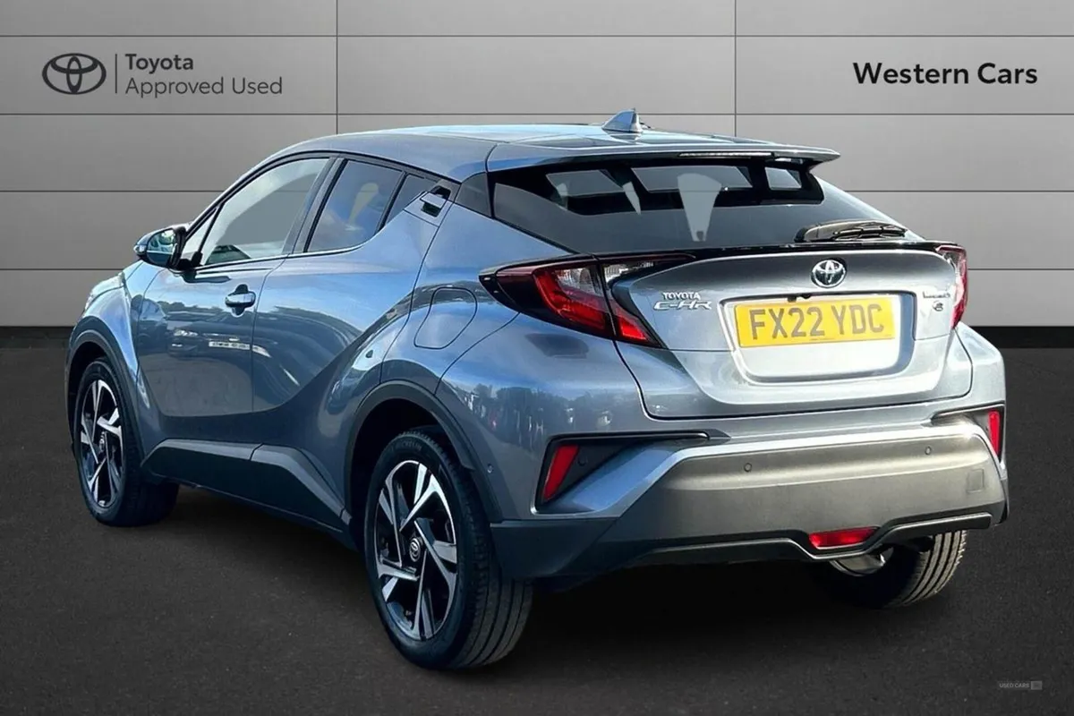 Toyota C-HR 1.8 Vvt-h Design CVT Euro 6 (s/s) 5dr - Image 4