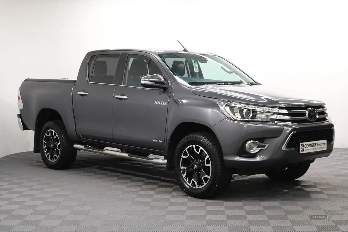 Toyota HiLux D-4d Invincible X - Image 1