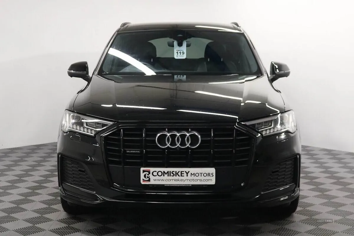 Audi Q7 TDI V6 Black Edition - Image 2