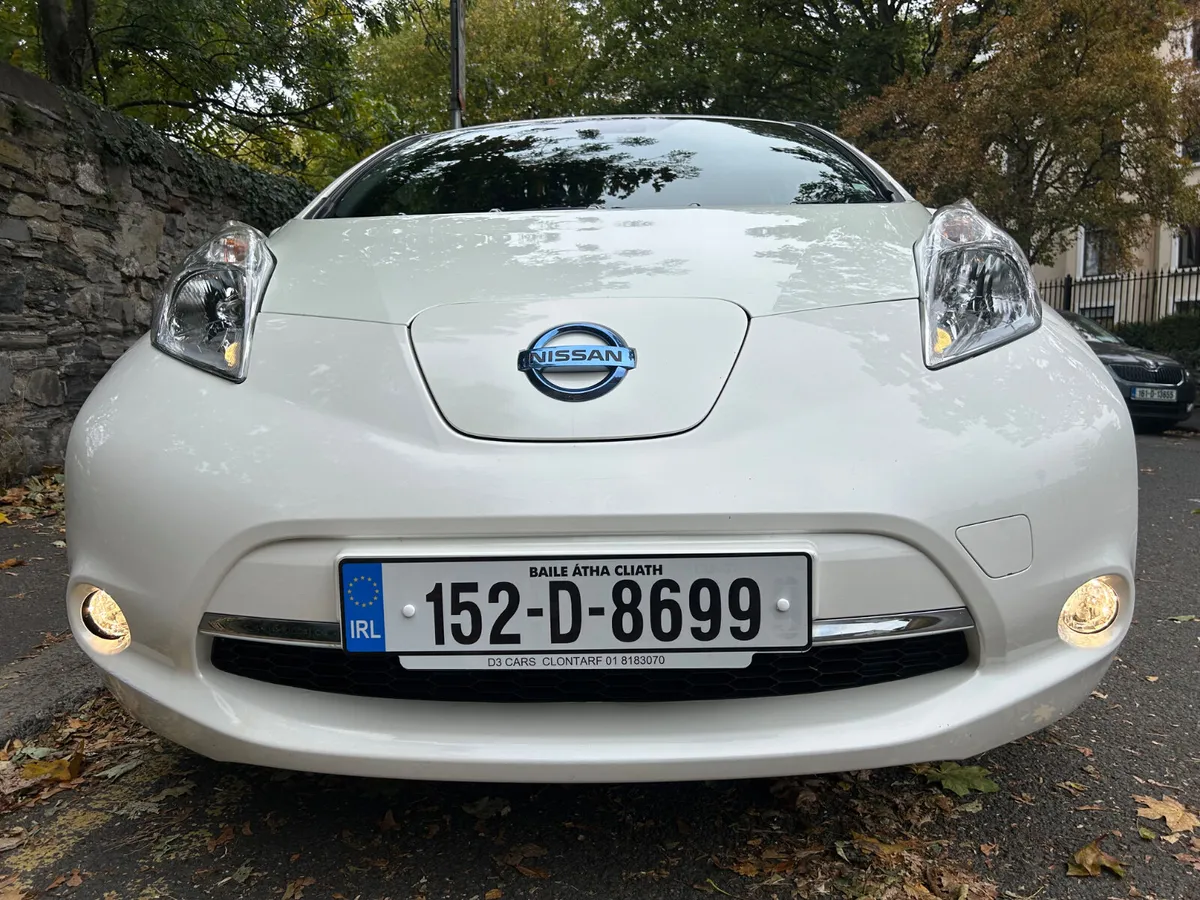 2015 NISSAN LEAF SAT NAV PARKING CAMERA - Image 2