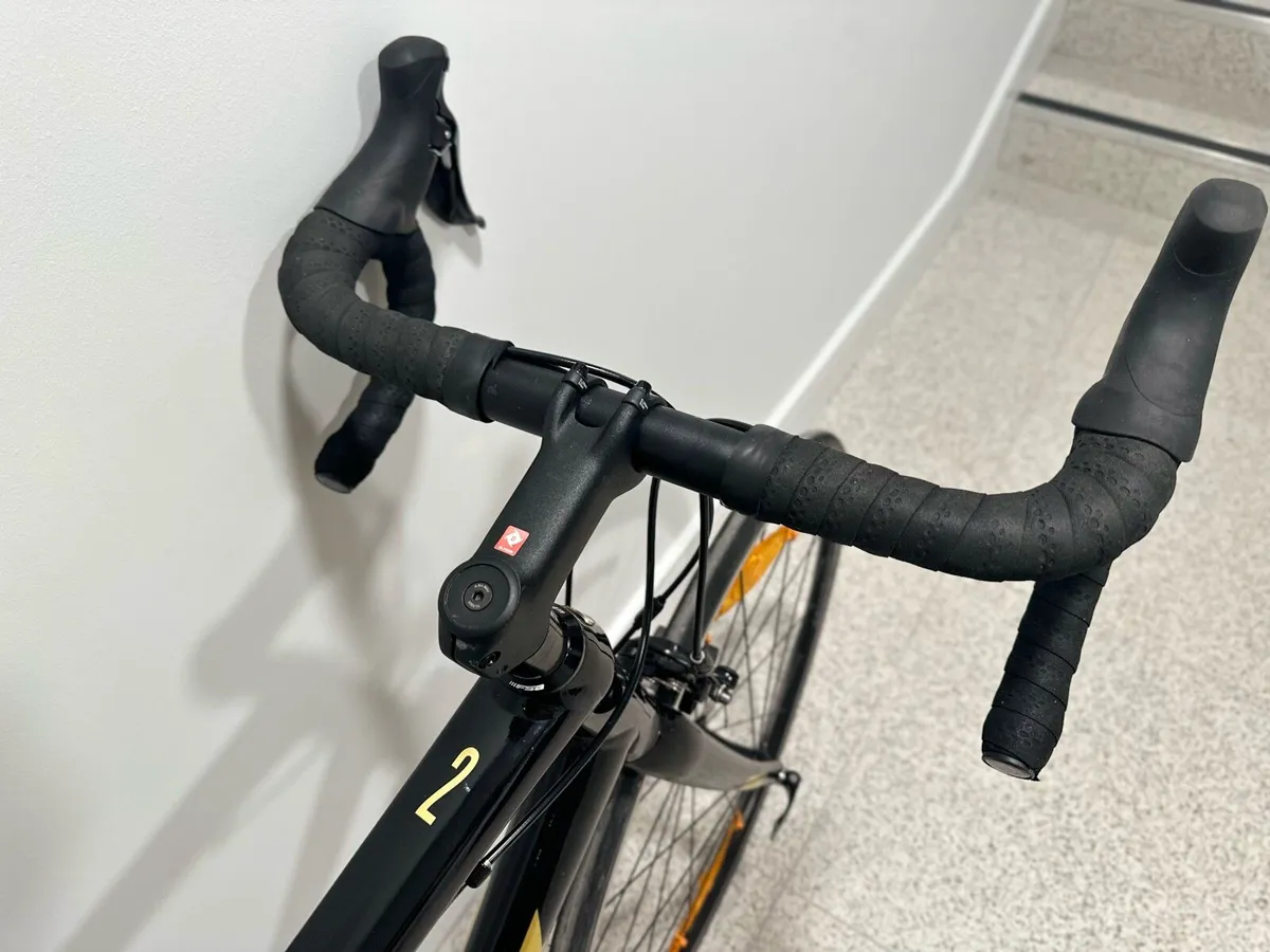 Trek Domane 2 Road Bike - Image 3
