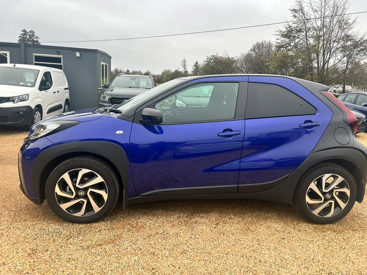 Toyota Aygo X design automatic - Image 4