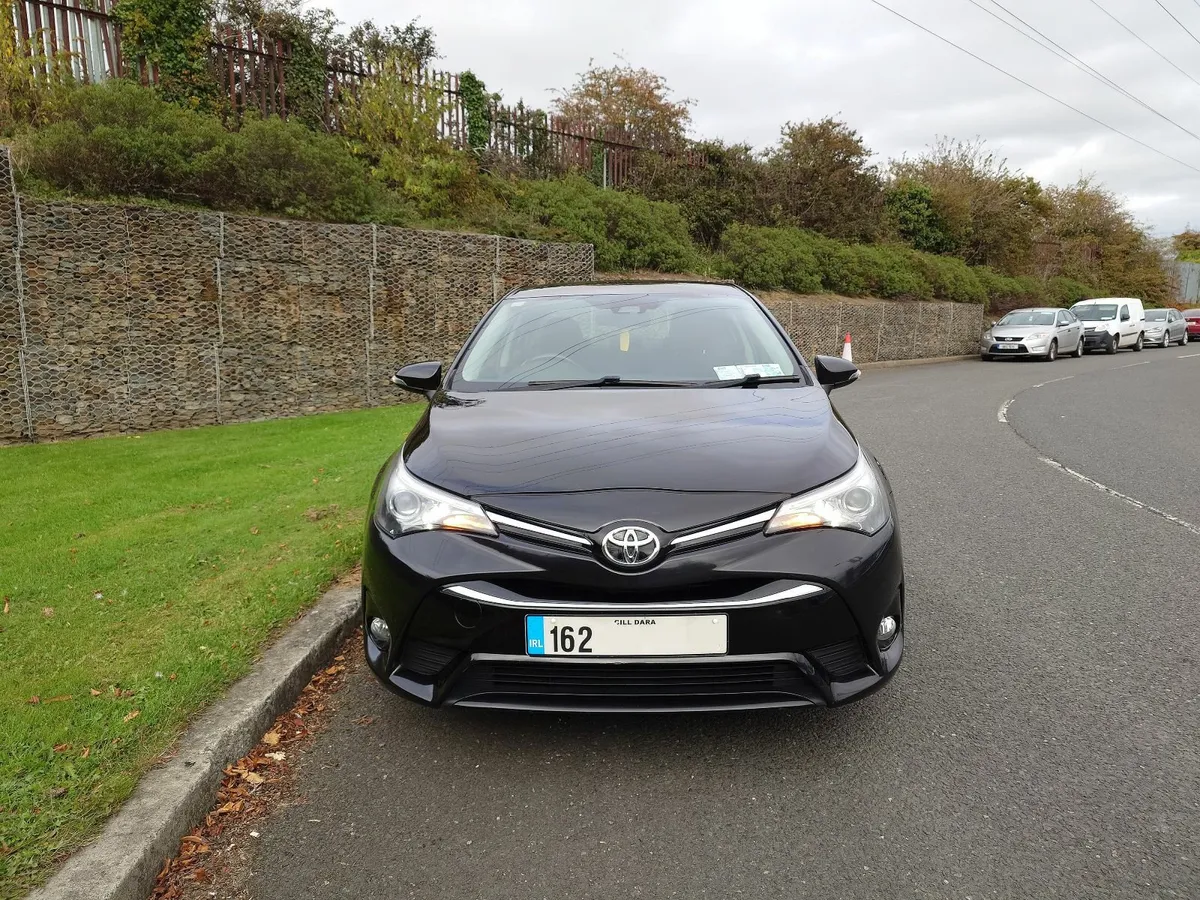 2016 Toyota Avensis  2.0 D-4D Luna - Image 2