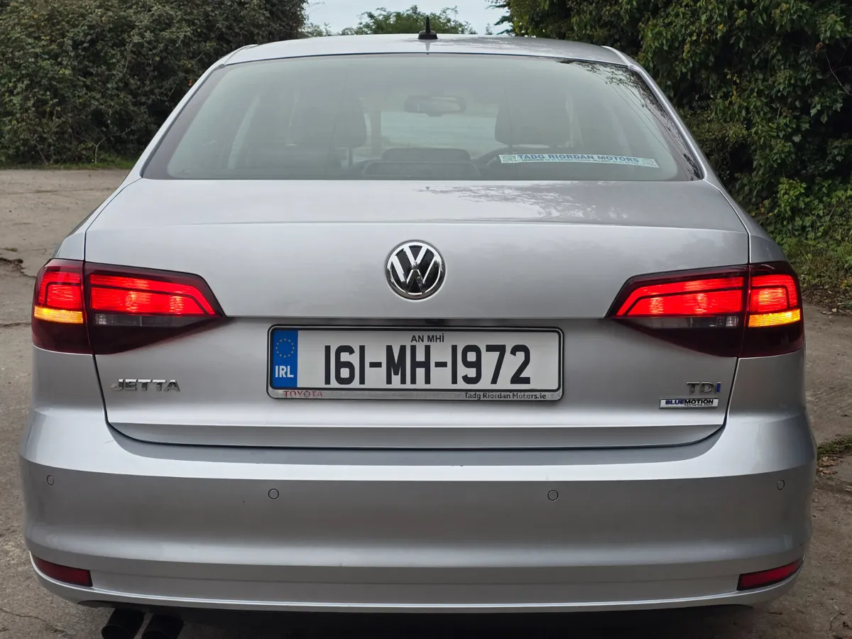 Volkswagen Jetta 2016 tdi low miles €6990 - Image 3