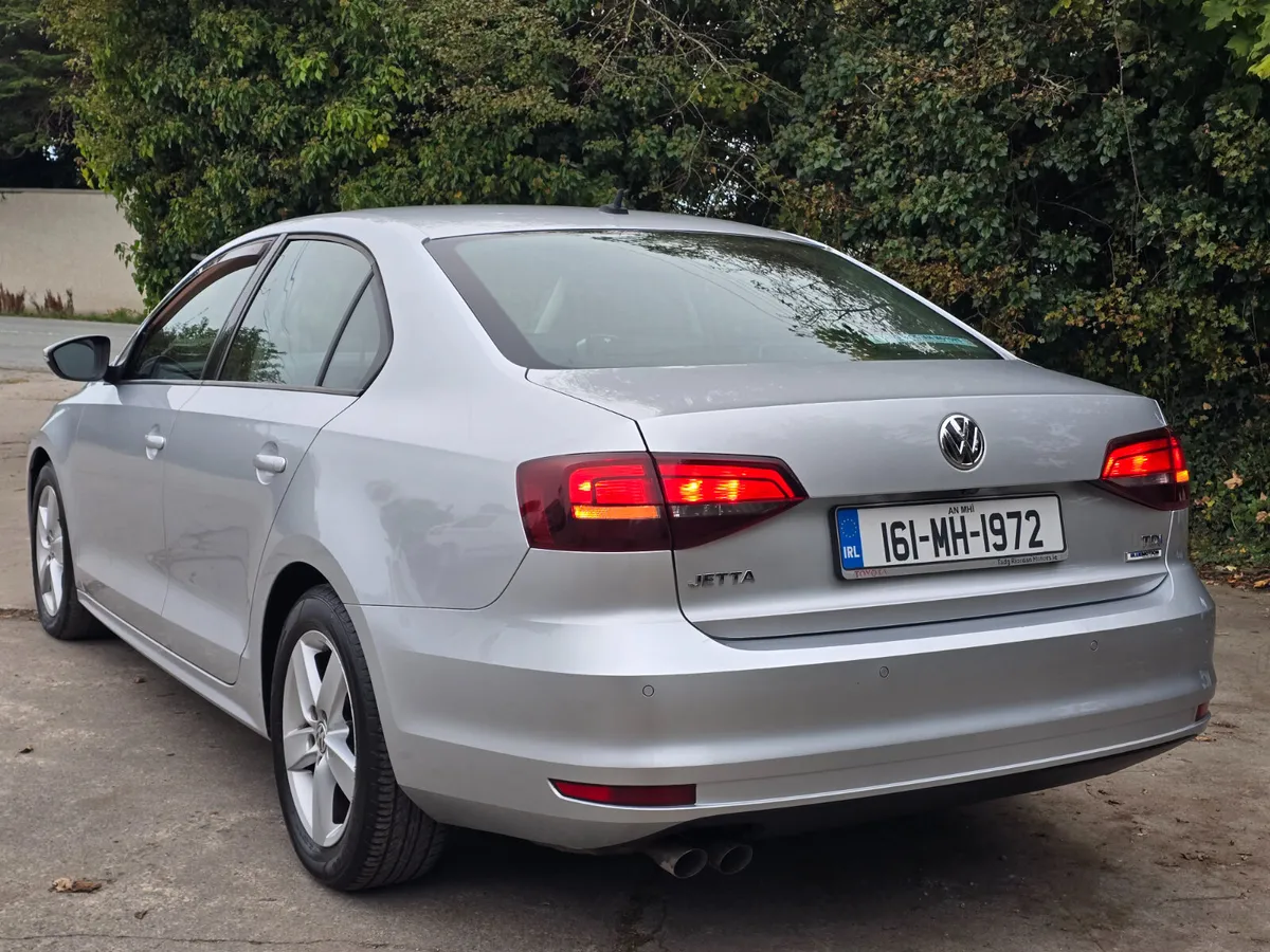 Volkswagen Jetta 2016 tdi low miles €6990 - Image 4