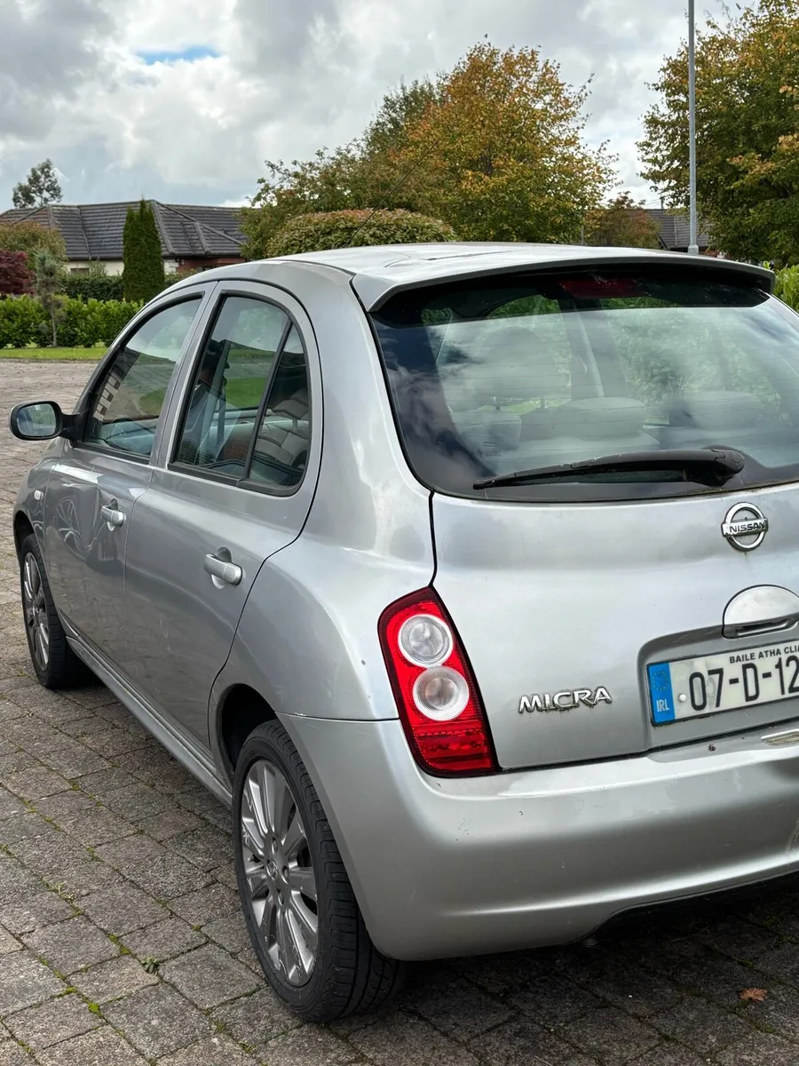 Car - Image 2
