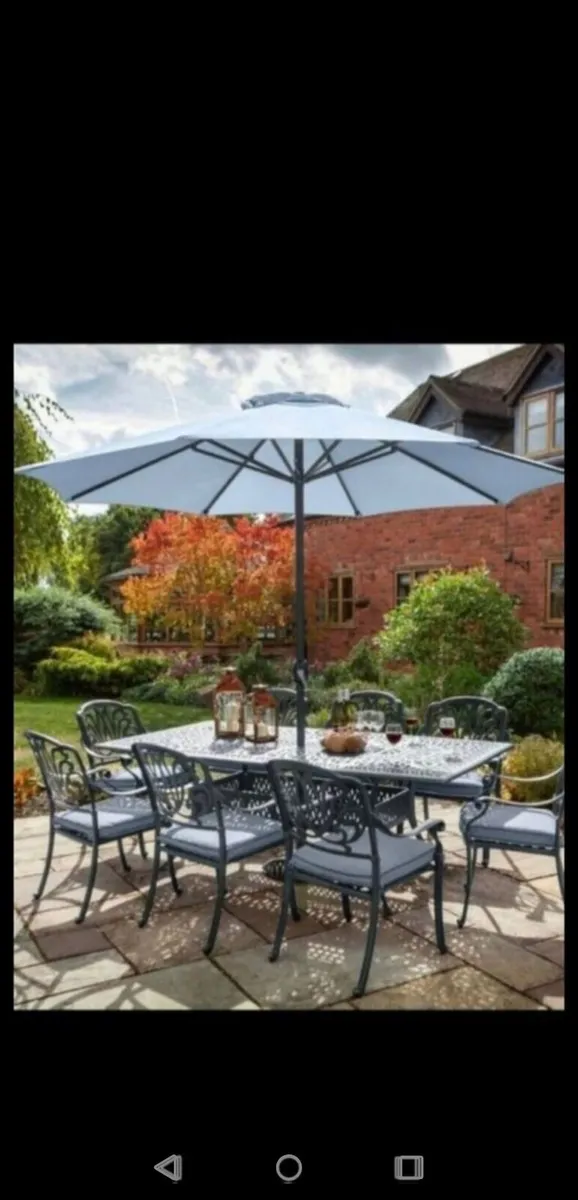 ***CLEARANCE*** Brand New Hartman 8 Seater - Image 1