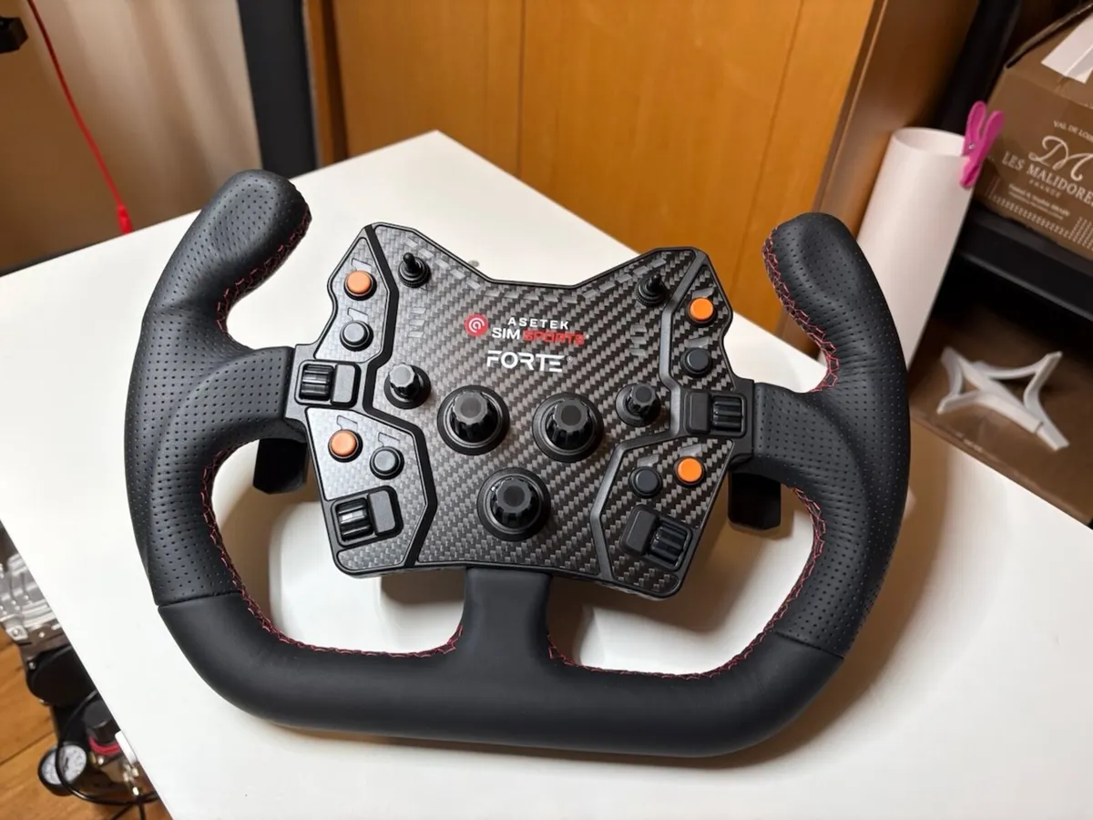 Asetek Forte GT button box and wheel bundle - Image 1