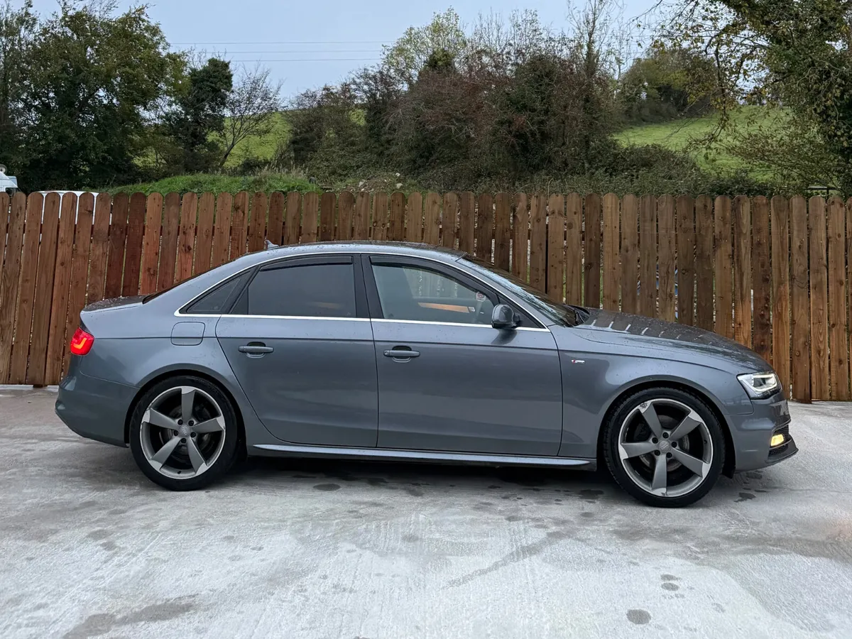 AUDI A4 S-LINE AUTO 2015 - Image 4