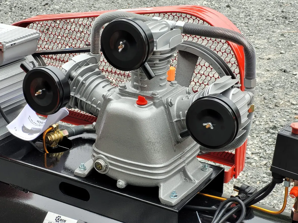 200 Litre 4 HP Air Compressor - Image 2