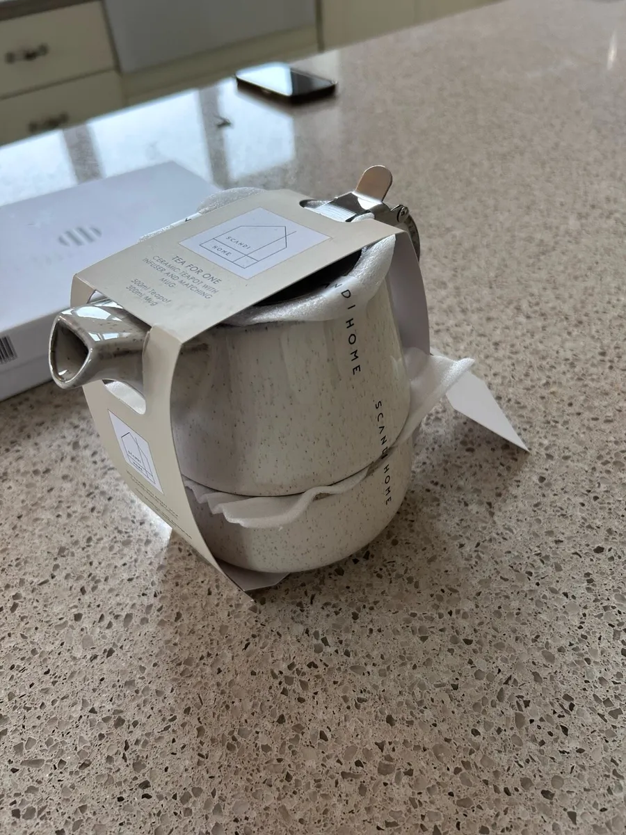 New Teapot and mug - Image 2