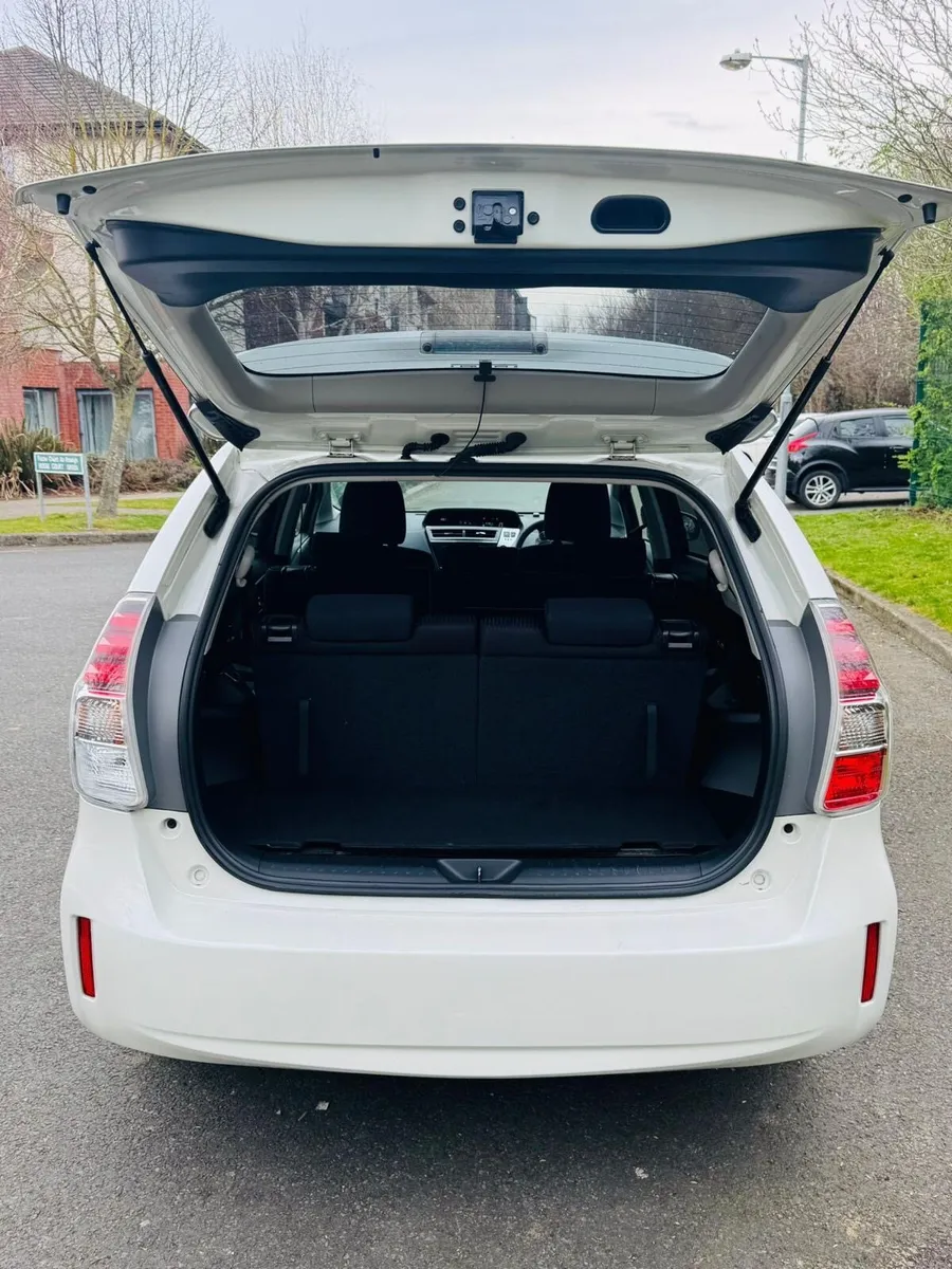 192 Prius Alpha 7 Seater Coming Soon 12M Warranty - Image 3