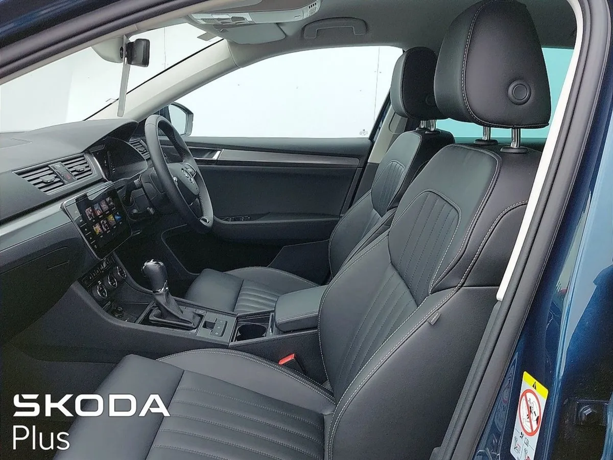 Skoda Superb Combi Style 2.0tdi 150HP - Image 4