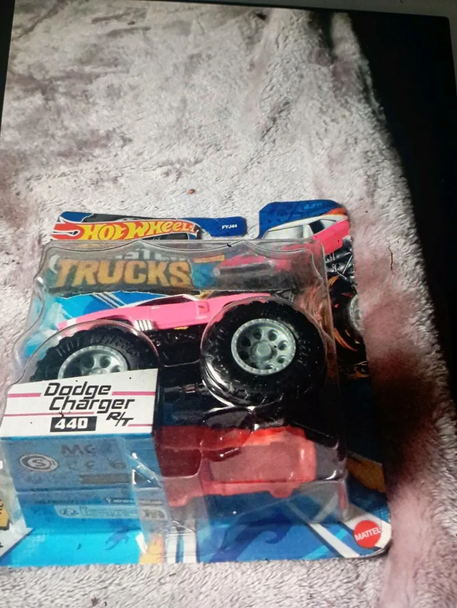 HOT WHEELS DIE-CAST  MONSTER TRUCK'S 2023 - Image 4