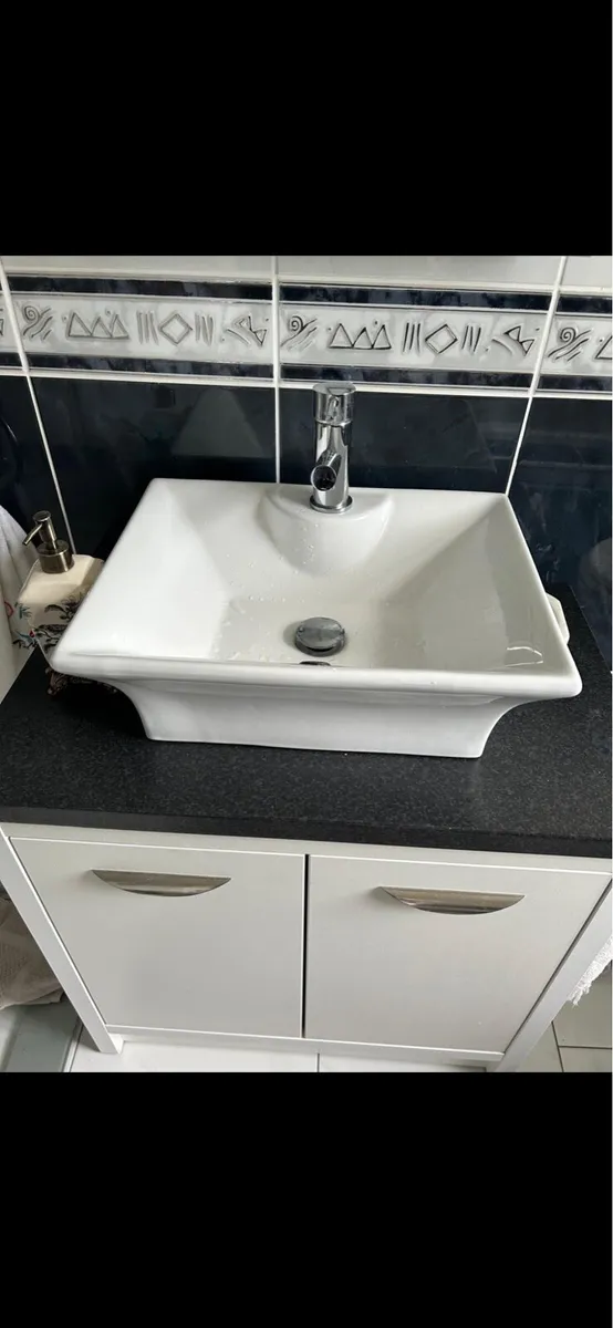 Bathroom sink with vanity unit - Image 1