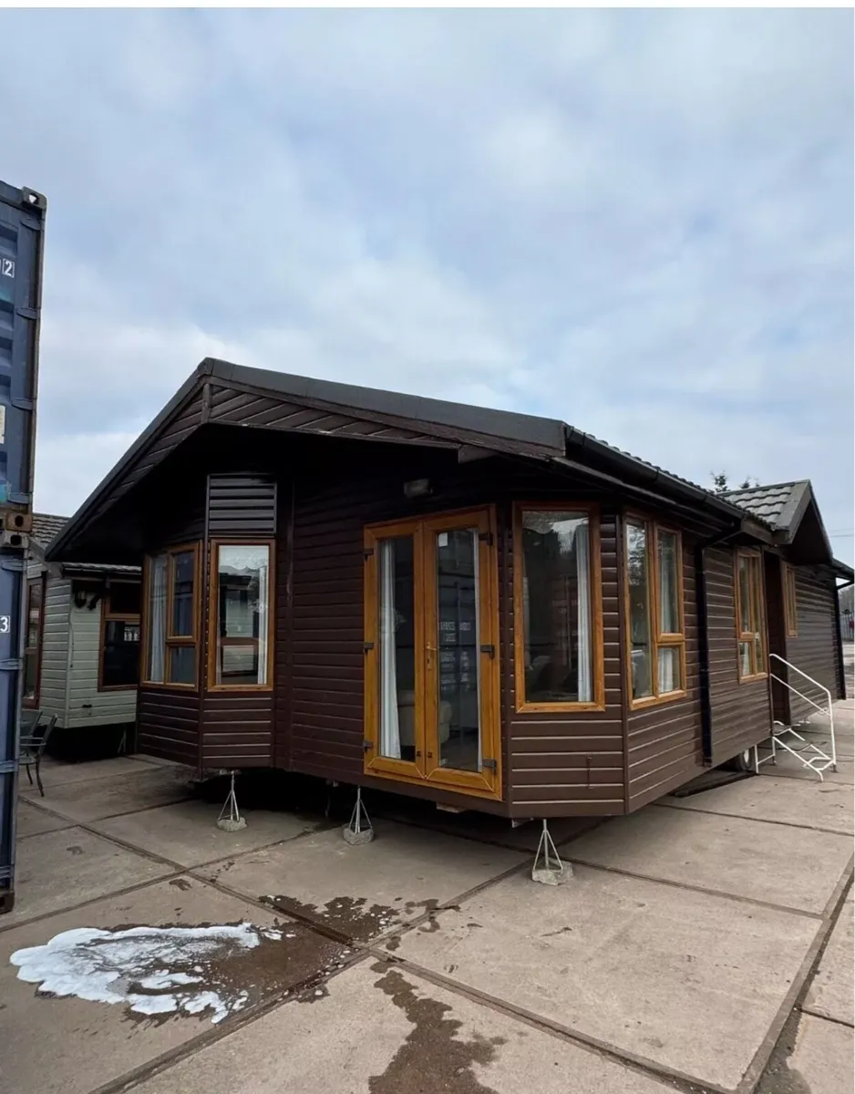 🌿Omar Kingfisher chalet twin unit-20x36 - Image 1