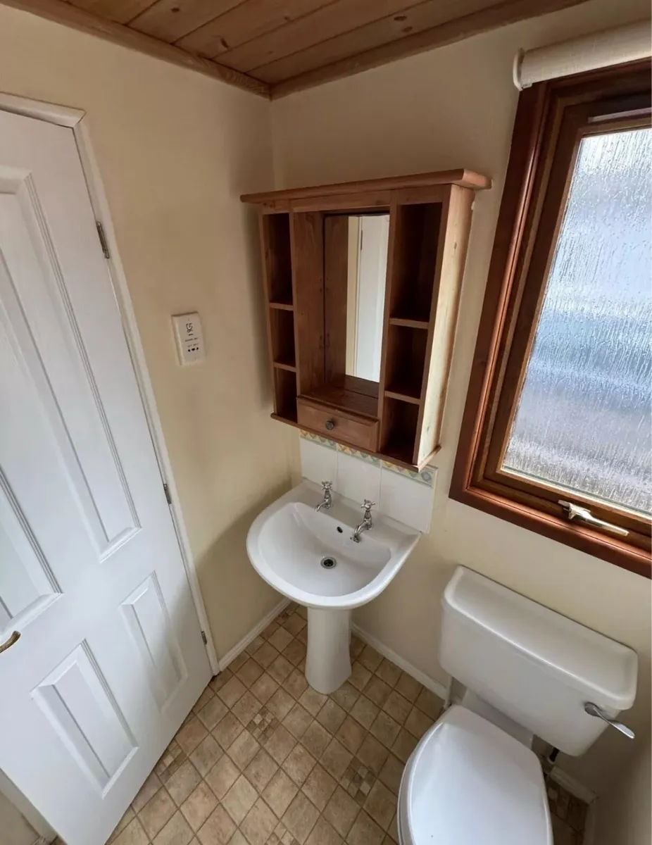 🌿Omar Kingfisher chalet twin unit-20x36 - Image 4