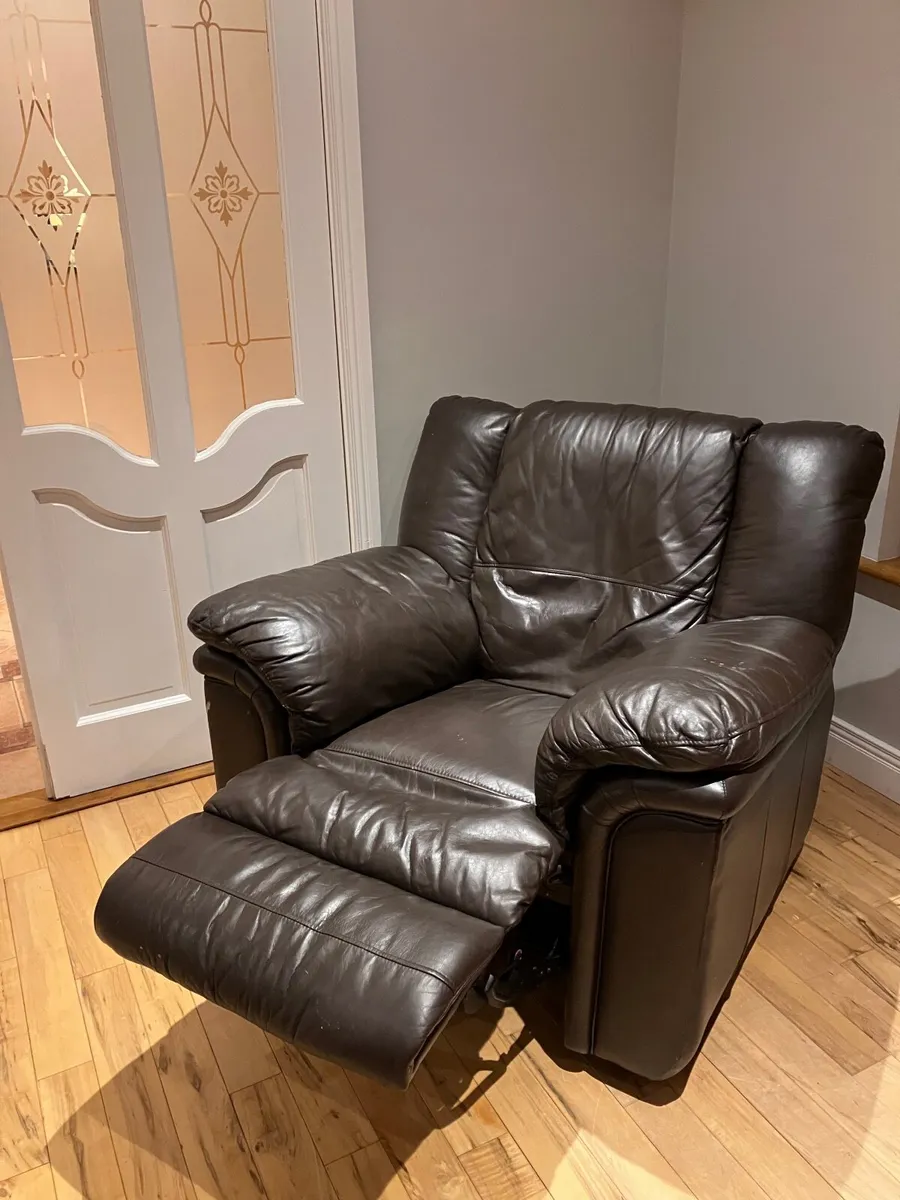 Leather recliner armchair - Image 2