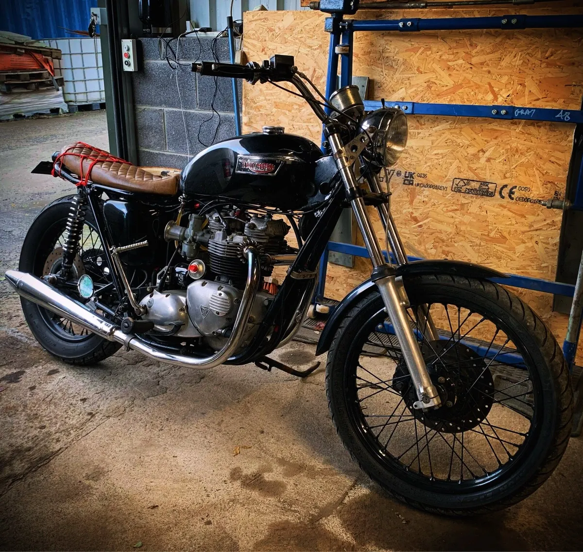 Triumph Bonneville T140 Street Tracker - Image 1