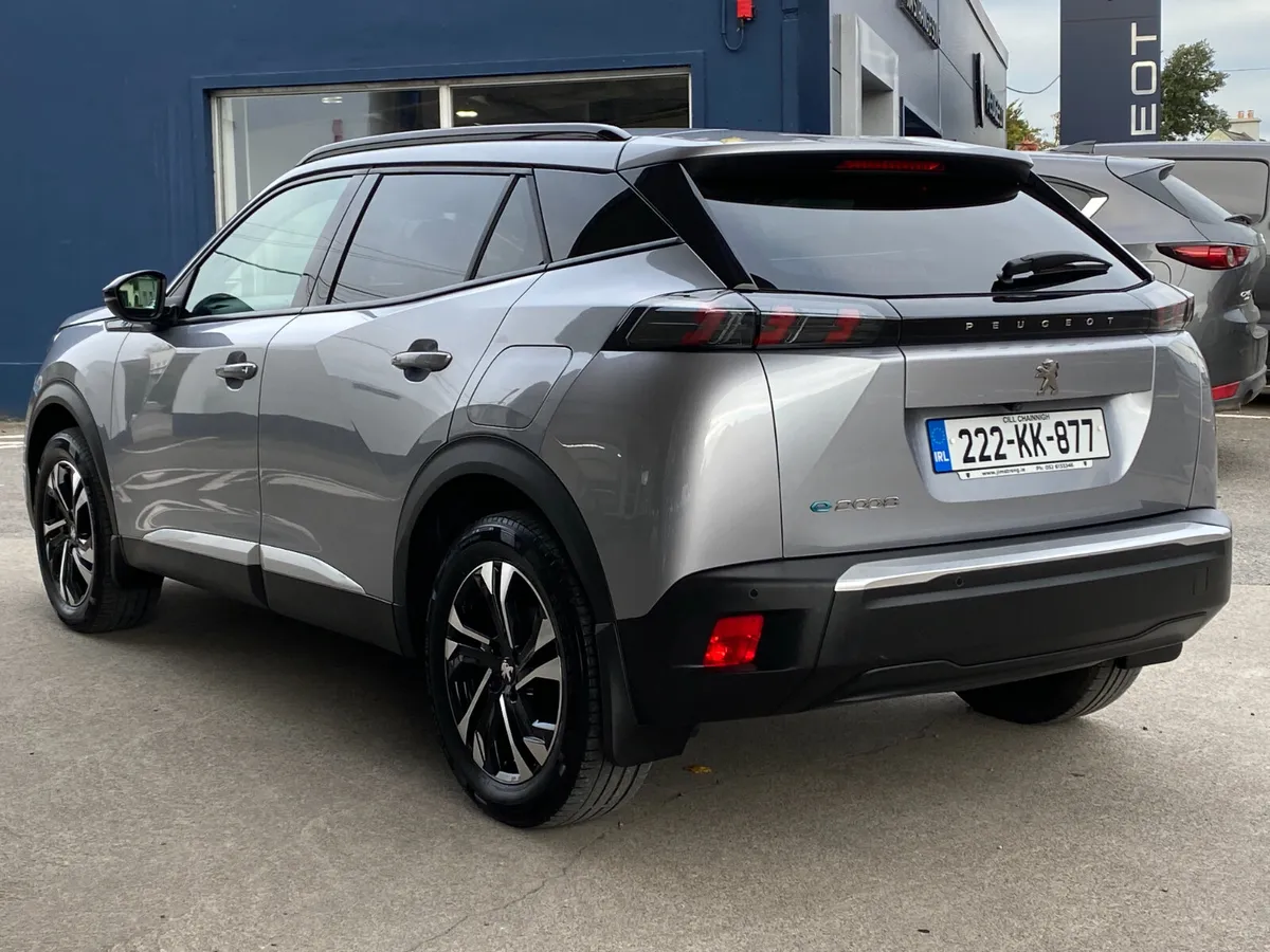 Peugeot 2008 Electric 136bhp (50 kWh) Allure - Image 3