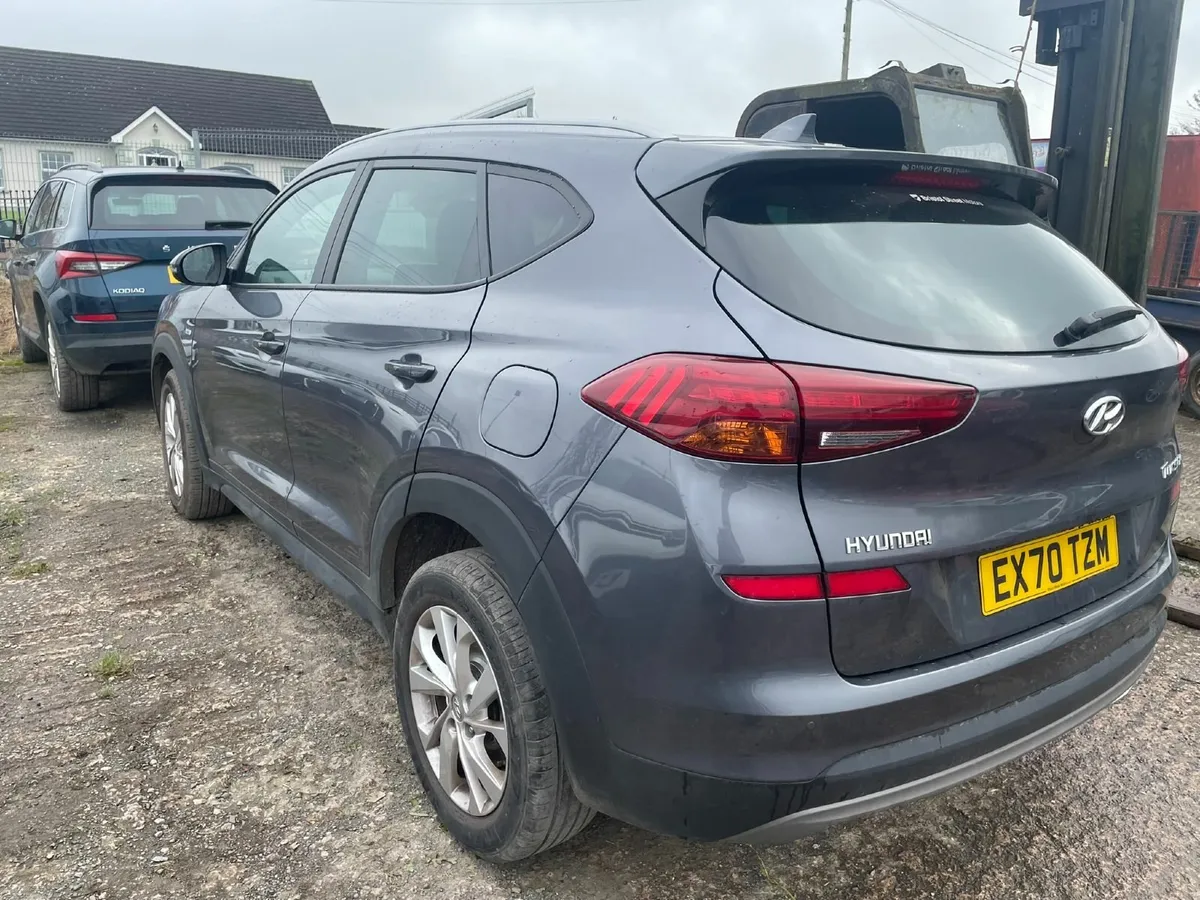 2020 HYUNDAI TUCSON SE NAV 1.6 CRDI - Image 3