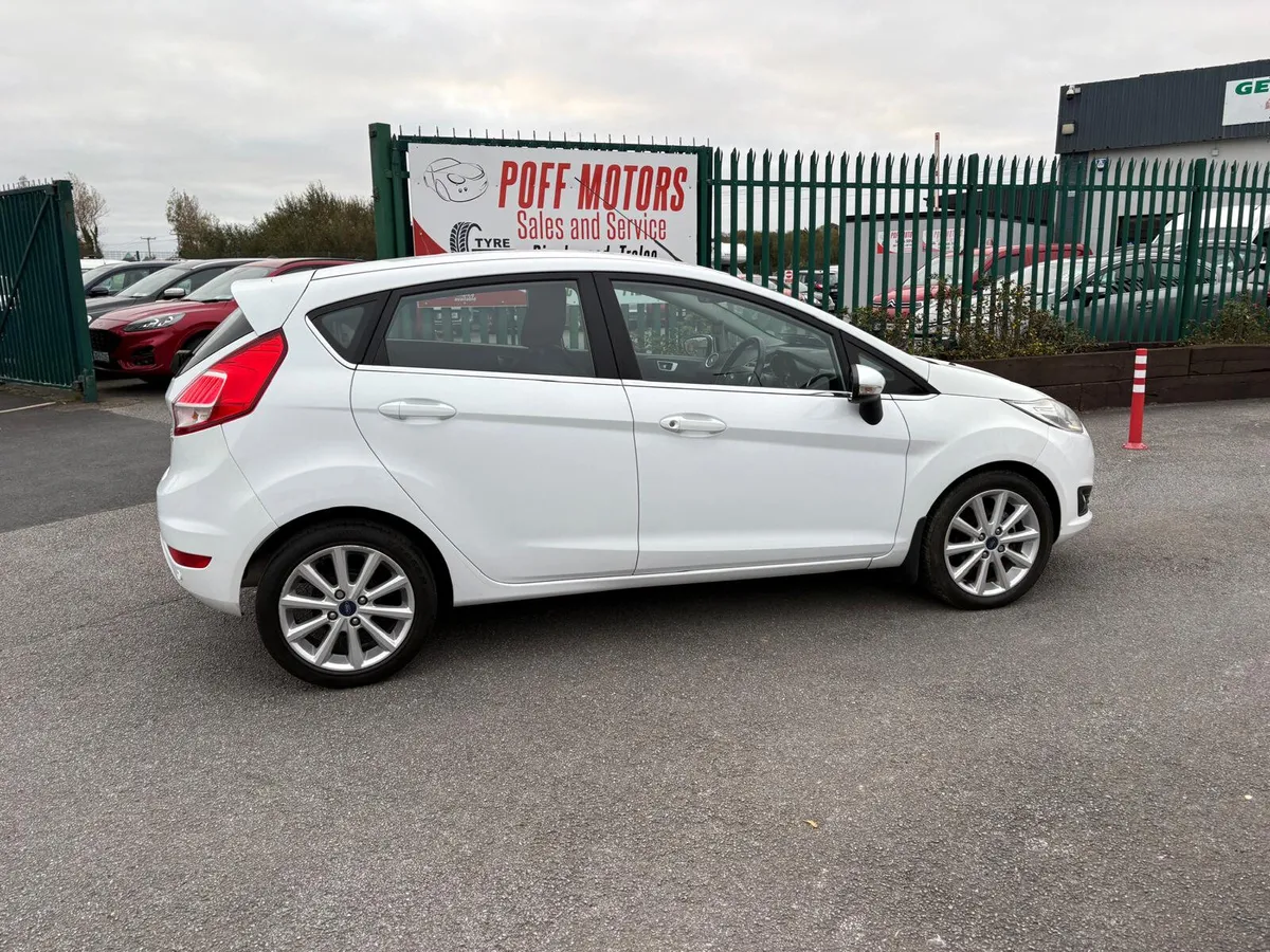 Ford Fiesta 2017 automatic - Image 2
