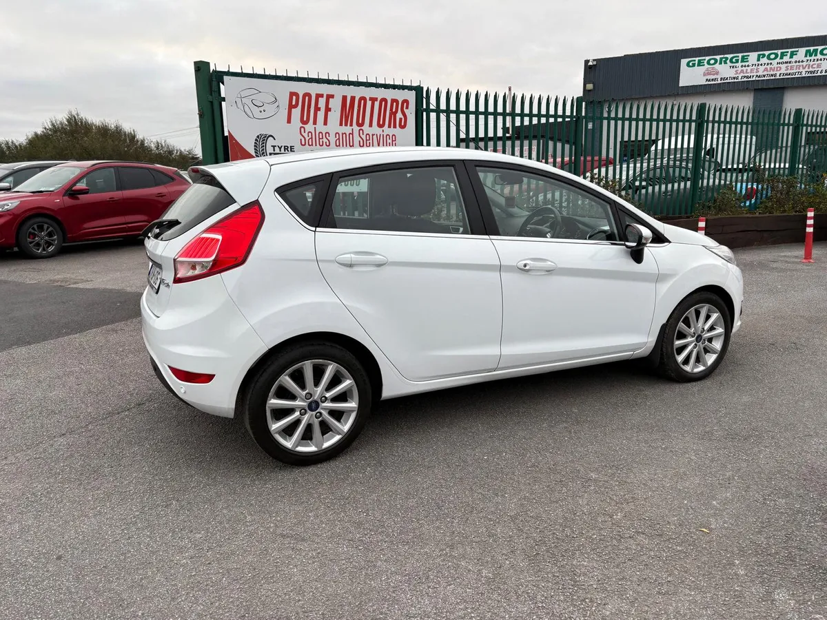 Ford Fiesta 2017 automatic - Image 3